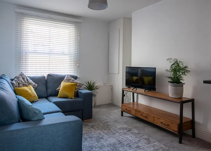 Eastside View Apartment